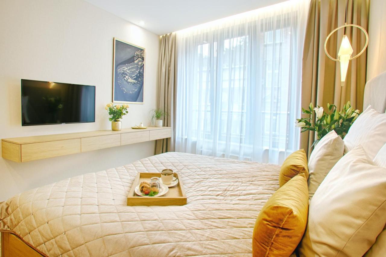 Superior Apartment